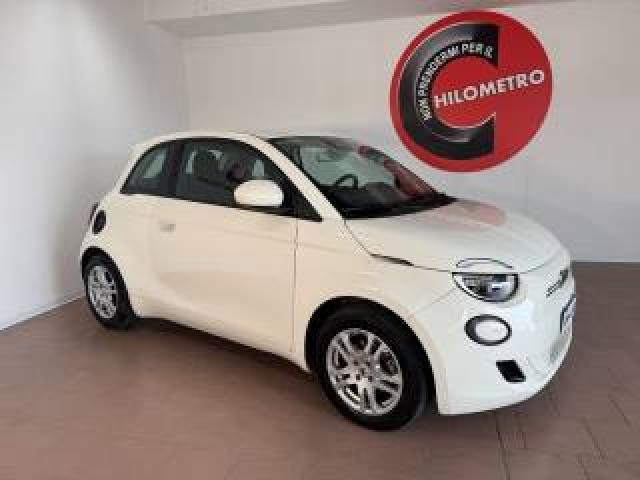 Fiat 500e Berlina 23,8 Kwh Action 