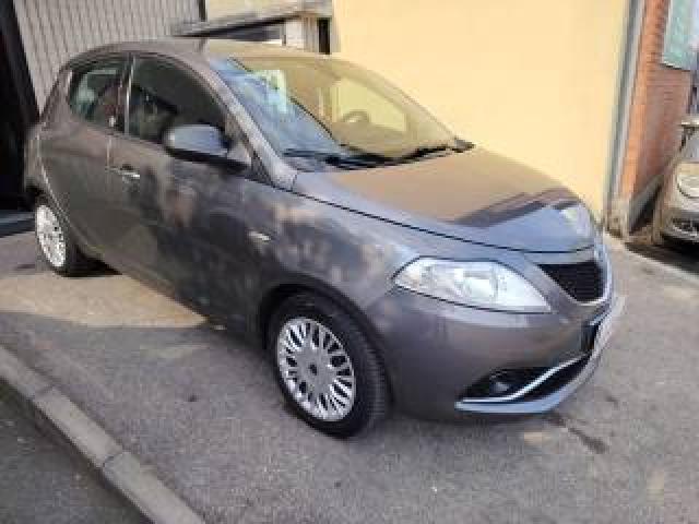 Lancia Ypsilon 1.2 69 Cv 5 Porte Gpl Ecochic Finanziabile 