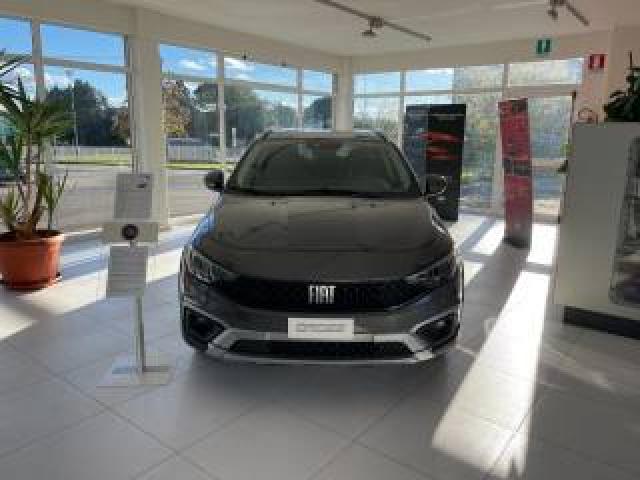 Fiat Tipo 1.5 Hybrid Dct Sw Cross km Zero 