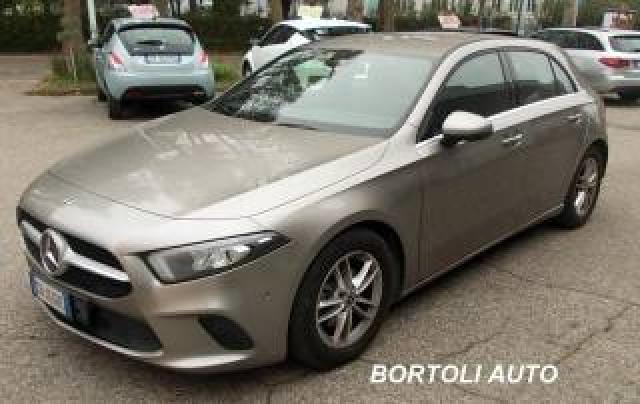 Mercedes Benz A 180 D  38.000 Km Automatica Business Extra Full 