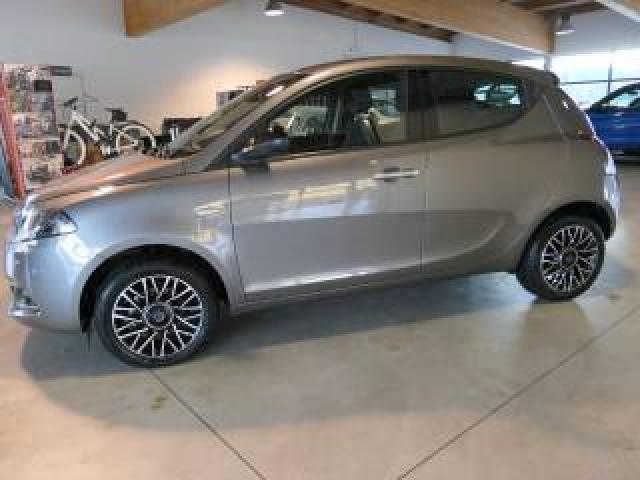 Lancia Ypsilon 1.0 Firefly 5 Porte S&s Hybrid Platino 