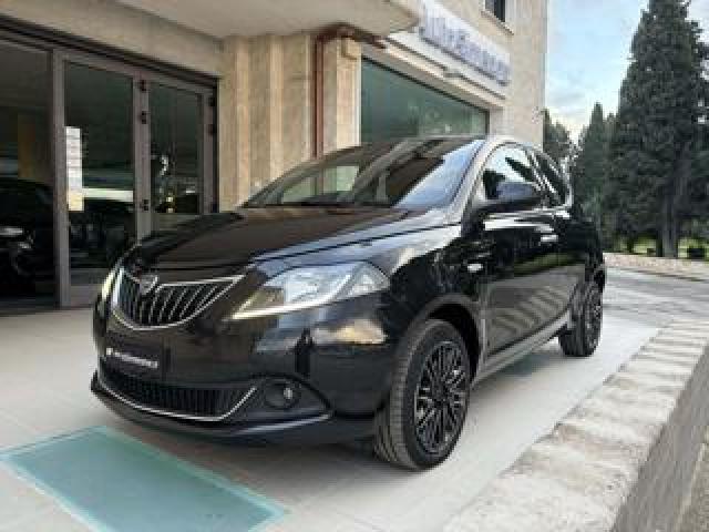 Lancia Ypsilon 1.0 Firefly 5 Porte S&s Hybrid Gold 5 Posti 