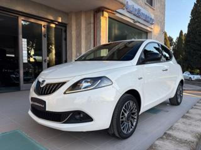 Lancia Ypsilon 1.0 Firefly 5 Porte S&s Hybrid Gold 5 Posti 