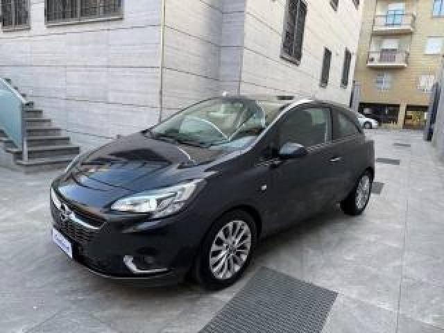 Opel Corsa 1.2 Coupé Cosmo 