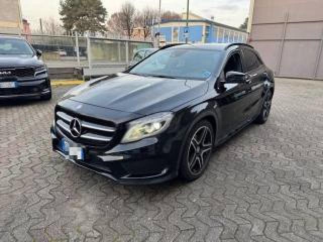 Mercedes Benz Gla 200 D Automatic Premium Amg 