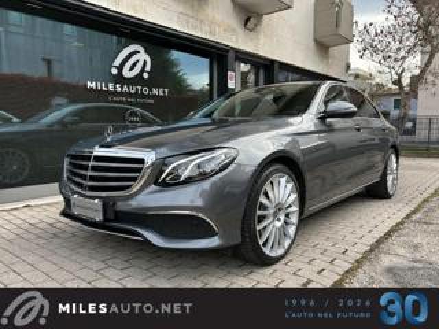 Mercedes Benz E 350 Bluetec Pelle Led Premium Surround  Camera 360° 