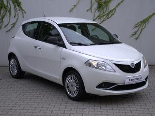 Lancia Ypsilon 0.9 Twinair 85 Cv 5 Porte S&s Automatica Silver 