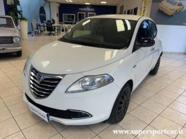 Lancia Ypsilon 1.2 69 Cv 5 Porte S&s Silver 