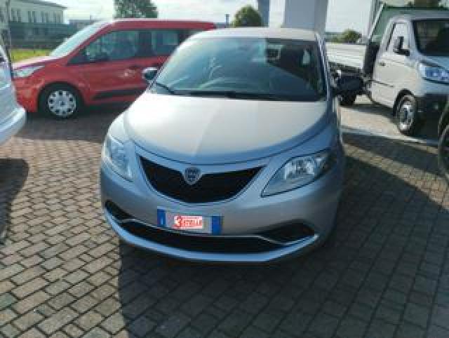 Lancia Ypsilon 1.2 69 Cv 5 Porte Gold 