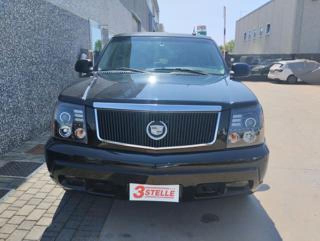 Cadillac Escalade 5200  Luxury 