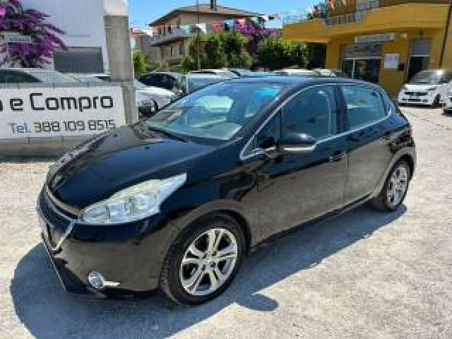 Peugeot 208 1.4 8v Hdi 68cv 5p. Allure 
