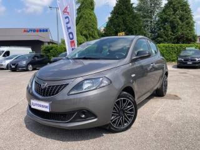 Lancia Ypsilon 1.0 Firefly S&s Hybrid Silver 