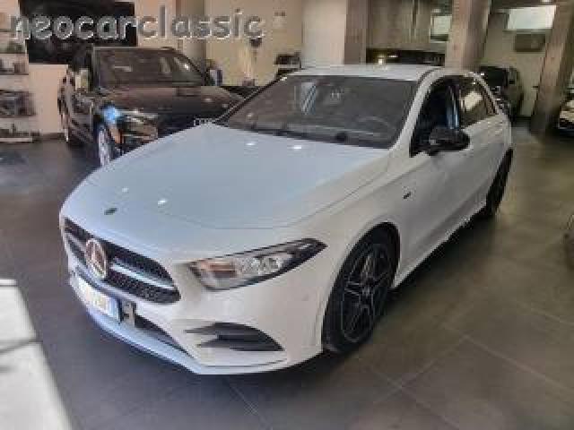 Mercedes Benz A 180 D Automatic Premium Edition 