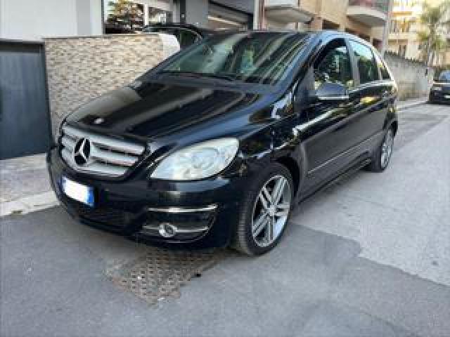 Mercedes Benz B 200 Cdi Premium 