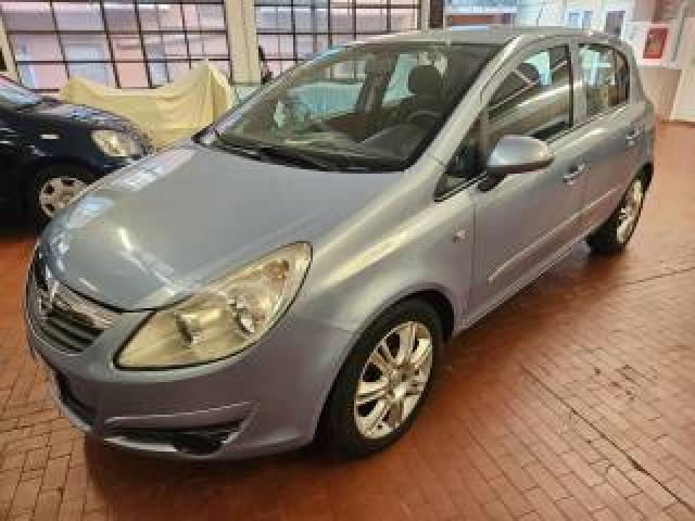Opel Corsa 1.2 5 Porte Easytronic Cosmo 
