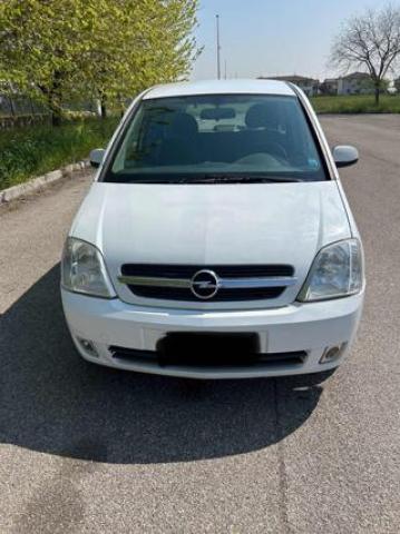 Opel Meriva Con Gancio Traino 