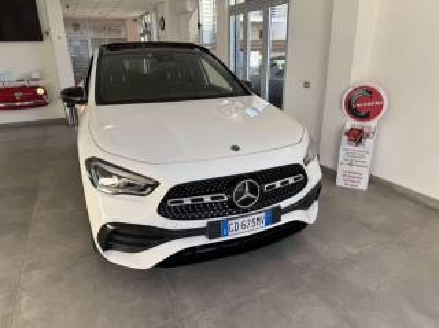Mercedes Benz Gla 200 D Premium 4matic Auto 
