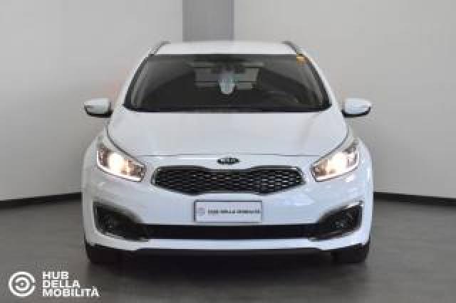 Kia Cee'D 1.6 Crdi 136 Cv Dct Sw Ecody. Bus. Class Autocarro 
