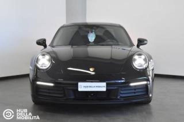 Porsche 992 911 Carrera 