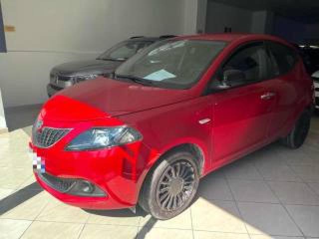 Lancia Ypsilon 1.0 Firefly 5 Porte S&s Hybrid 70cv 
