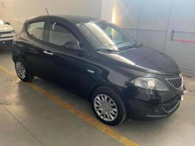 Lancia Ypsilon 1.0 Firefly Hybrid 70cv S&s Ecochic  