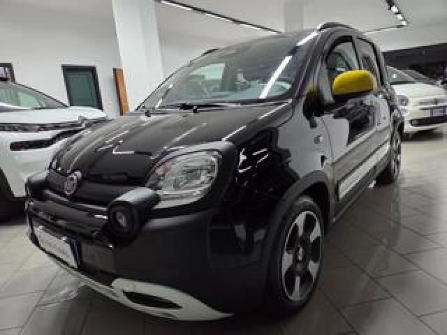 Fiat Panda 1.0 Firefly S&s Hybrid Pandina 