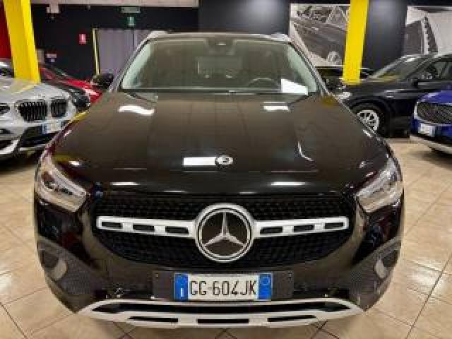 Mercedes Benz Gla 200 D Automatic Sport Unipro - Night Black Edition 