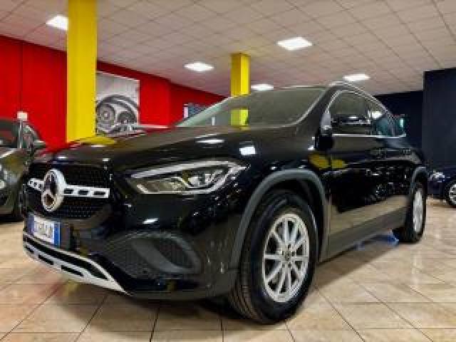 Mercedes Benz Gla 200 D Automatic Sport Unipro - Night Black Edition 