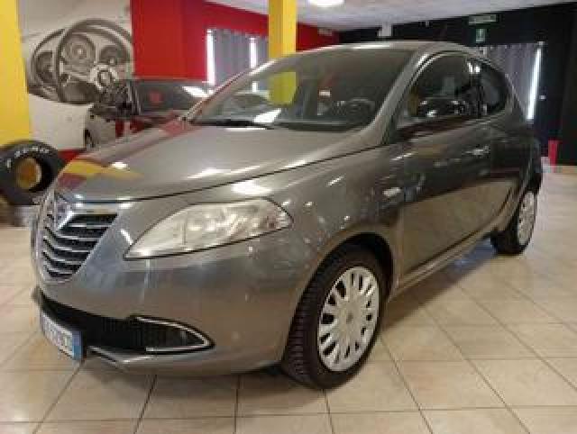 Lancia Ypsilon 1.2 69 Cv 5 Porte ** Ok Neopaten. ** 