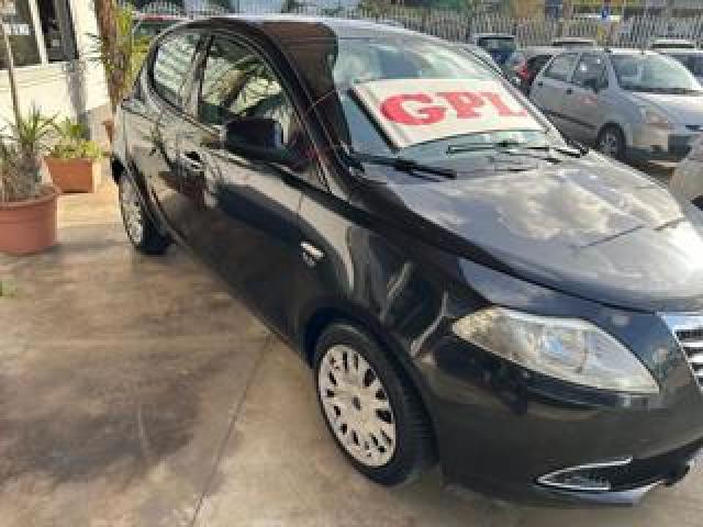 Lancia Ypsilon 1.2 5p.s&s Gold Imp.gpl Nuovo 