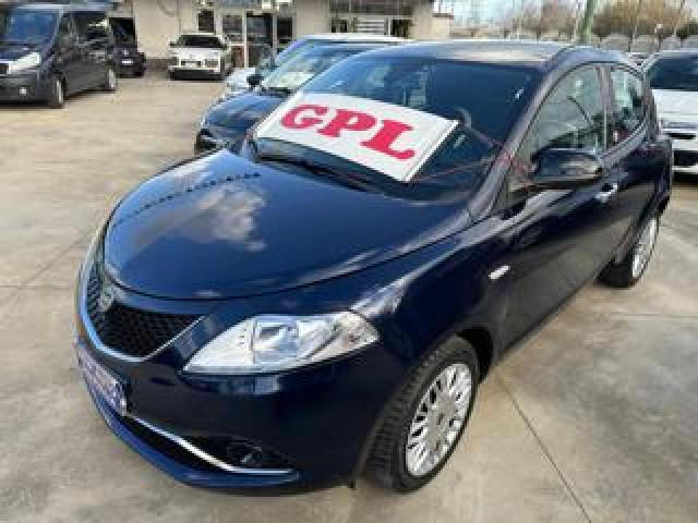 Lancia Ypsilon 1.2 69 Cv 5p.gpl Ecochic Silver 