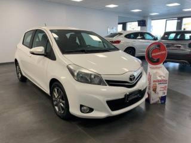 Toyota Yaris 1.0 Benzina Lounge 5 Porte 