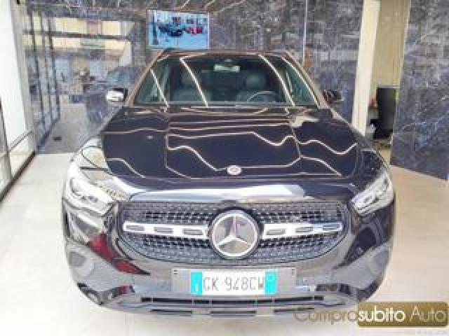 Mercedes Benz