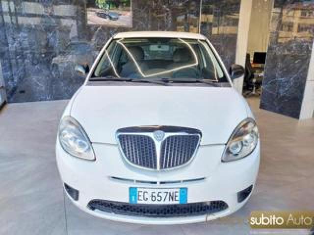 Lancia Ypsilon 1.2 69 Cv 