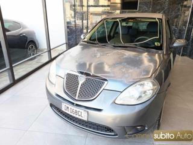 Lancia Ypsilon 1.3 Mjt 75 Cv Platino 