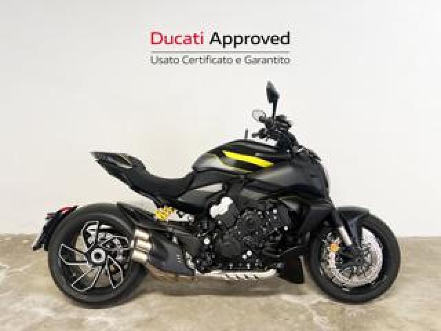 Ducati Diavel V4 Nero Giallo 