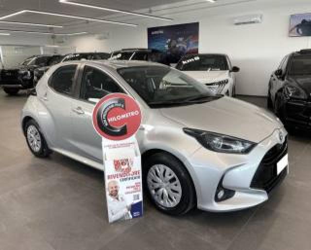 Toyota Yaris 1.5 Hybrid E-Cvt Business 