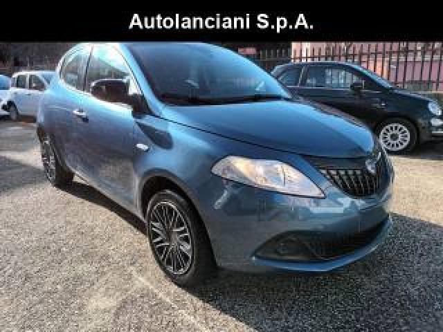 Lancia Ypsilon 1000 Hybrid Silver 70cv Stereo Usb Italia 