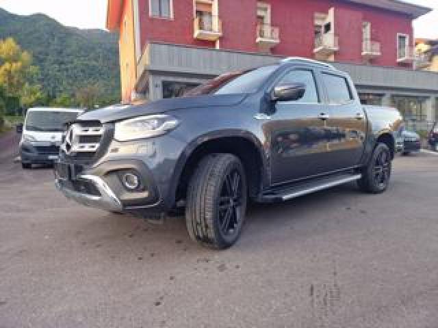 Mercedes Benz