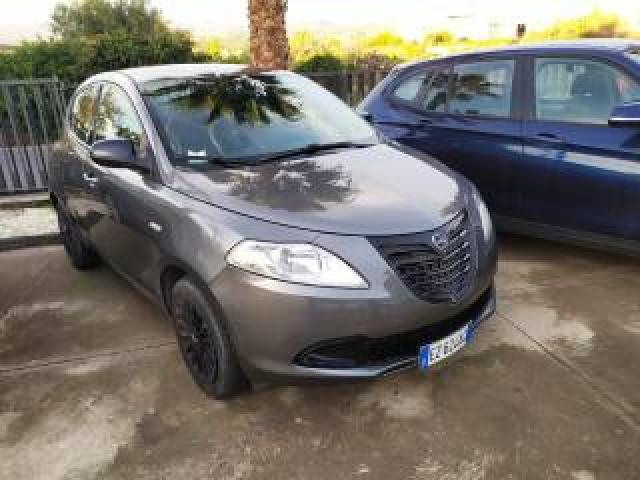 Lancia Ypsilon 1.2 69 Cv 5 Porte Elle 